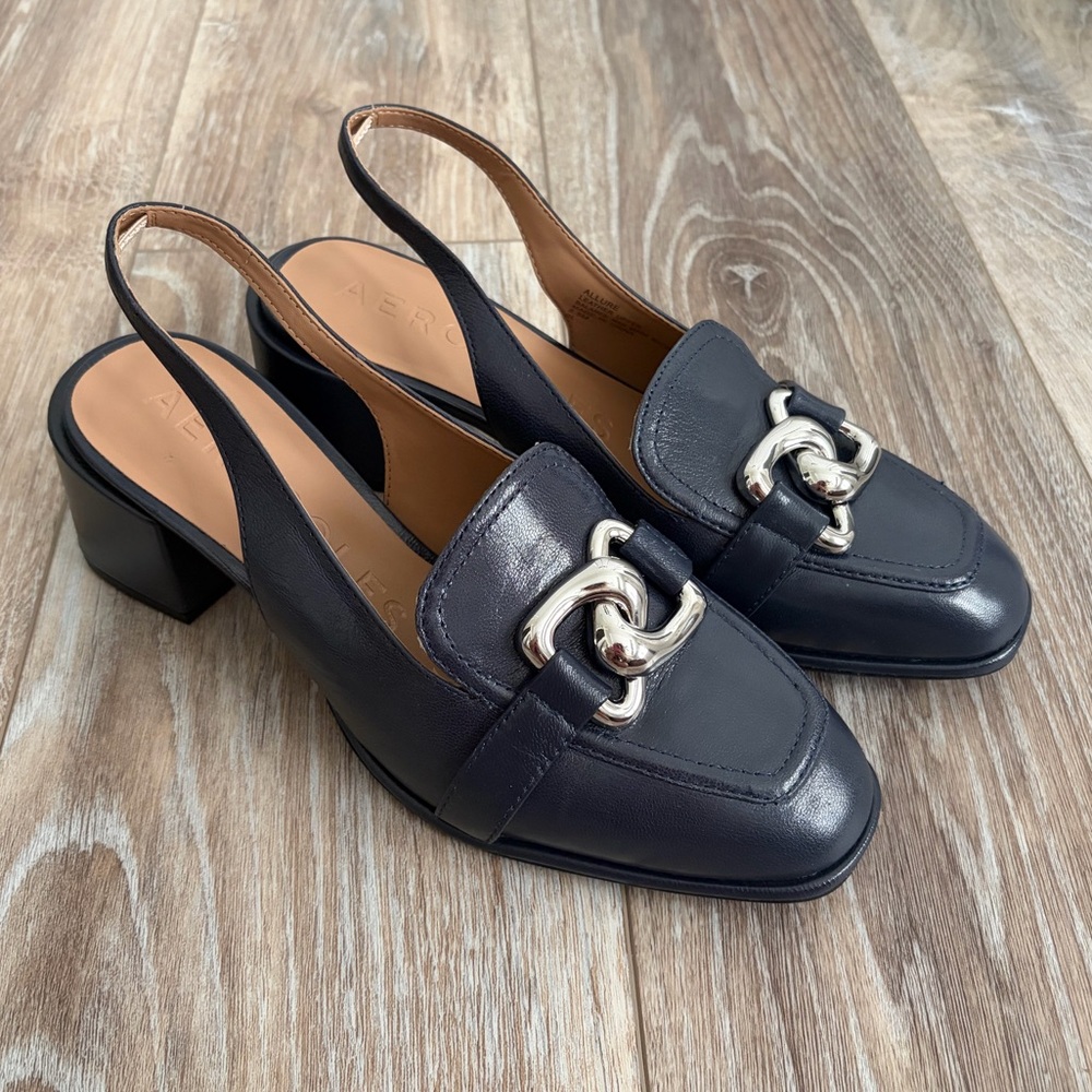 AEROSOLES Navy Leather Slingback Heels with Silver Chain Accent